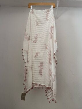 NWT Citrus Anthropologie Mauve & White Zebra and Stripes Prints Big Wrap Tassels